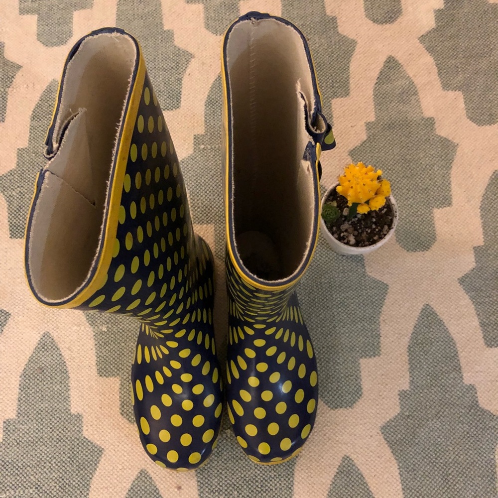 Yellow and navy polka dot rain boots